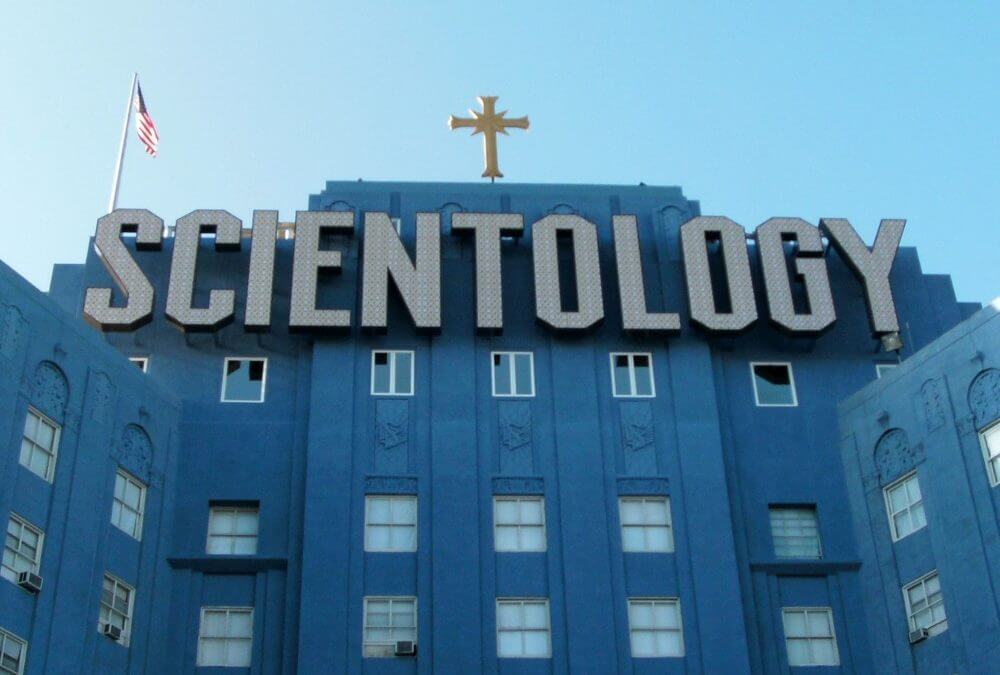 Scientology – religion, pengemaskine eller?